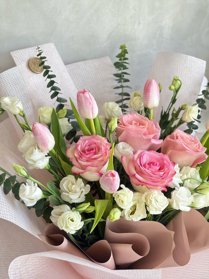 Blush Fleurs